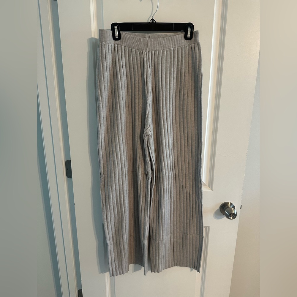 Gray Ribbed Sweater Set - Picture 3 of 3